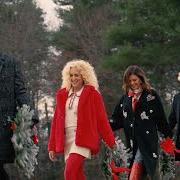 El texto musical EVERGREEN de LITTLE BIG TOWN también está presente en el álbum The christmas record (2024)