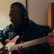 El texto musical VIRGO 2 de MESHELL NDEGEOCELLO también está presente en el álbum The omnichord real book (2023)