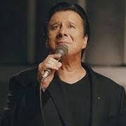 El texto musical SUN SHINES GRAY de STEVE PERRY también está presente en el álbum Traces (2018)