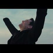El texto musical FELICI A METÀ (FEAT. SHIVA) de TIZIANO FERRO también está presente en el álbum Sono un grande (deluxe) (2026)