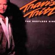El texto musical SHE'S GOING HOME WITH ME de TRAVIS TRITT también está presente en el álbum The restless kind (1996)