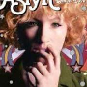 El texto musical GOTTA GET OVER YOU de ASLYN también está presente en el álbum Lemon love (2005)