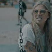 El texto musical I DO IT FOR YOU de CHRISTINA PERRI también está presente en el álbum A lighter shade of blue (2022)