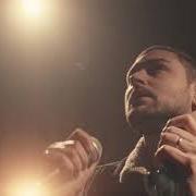 El texto musical I/M NOT HERE [MISSING FACE] de THE TWILIGHT SAD también está presente en el álbum It won't be like this all the time (2019)