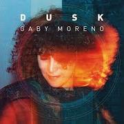 El texto musical LET IT FADE de GABY MORENO también está presente en el álbum Dusk (2024)