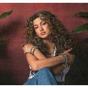 El texto musical DIVE de TORI KELLY también está presente en el álbum God must really love me (2026)