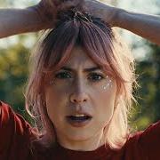 El texto musical HOW DO YOU DO IT de CHARLY BLISS también está presente en el álbum Forever (2024)