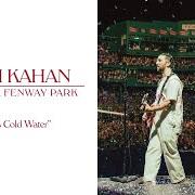 El texto musical PAIN IS COLD WATER - LIVE FROM FENWAY PARK de NOAH KAHAN también está presente en el álbum Live from fenway park (2024)