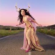 El texto musical WON'T LET GO de EM BEIHOLD también está presente en el álbum Tales of a failed shapeshifter (2026)