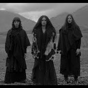 El texto musical OINÈ de LA NIÑA también está presente en el álbum Furèsta (2025)